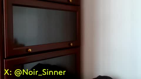 Snapshot of sinnernoir chatting on 05.05.26 My Name Is..............................John online show from 05.05.26