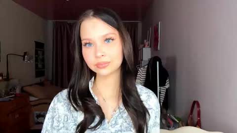 Emma online show from 11.17.25