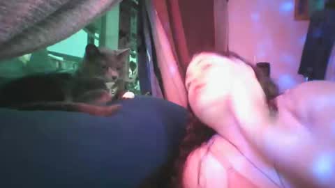 Snapshot of siofra chatting on 02.24.25 Siofra online show from 02.24.25