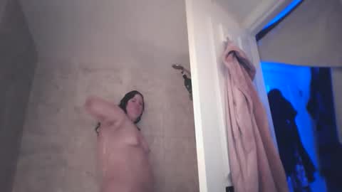 Snapshot of siofra chatting on 03.05.25 Siofra online show from 03.05.25