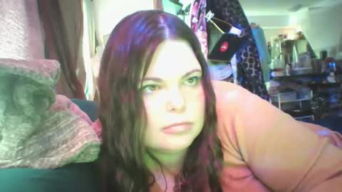 Snapshot of siofra chatting on 03.05.25 Siofra online show from 03.05.25