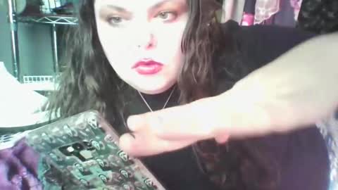 Snapshot of siofra chatting on 03.10.25 Siofra online show from 03.10.25