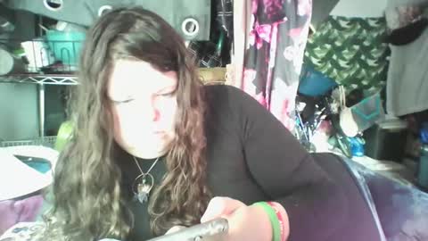 Snapshot of siofra chatting on 03.11.25 Siofra online show from 03.11.25