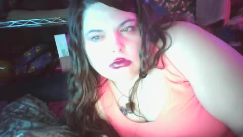 Snapshot of siofra chatting on 03.12.25 Siofra online show from 03.12.25