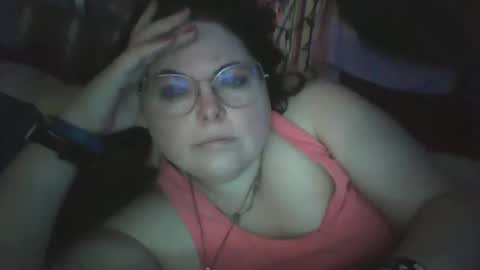 Snapshot of siofra chatting on 09.17.25 Siofra online show from 09.17.25