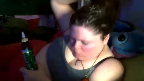 Snapshot of siofra chatting on 09.29.25 Siofra online show from 09.29.25