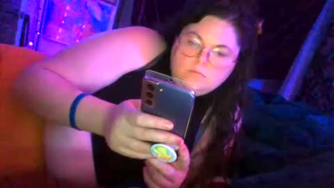 Snapshot of siofra chatting on 10.10.25 Siofra online show from 10.10.25