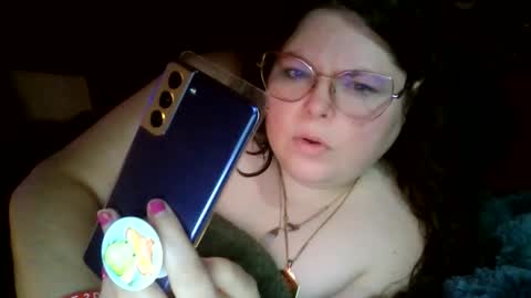 Snapshot of siofra chatting on 11.05.25 Siofra online show from 11.05.25