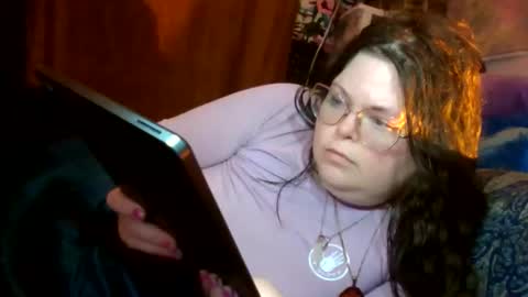 Snapshot of siofra chatting on 11.06.25 Siofra online show from 11.06.25