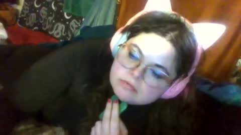 Snapshot of siofra chatting on 12.01.25 Siofra online show from 12.01.25