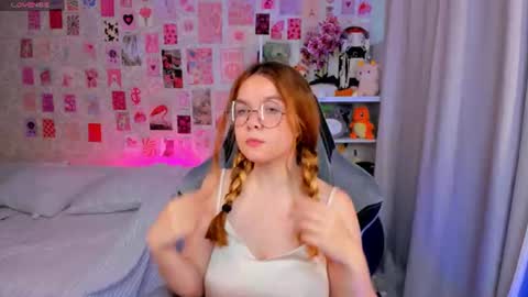 Snapshot of sirena_kennedy chatting on 07.16.26 sirena kennedy online show from 07.16.26