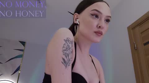 Snapshot of sirenaswhisper chatting on 02.15.26 Goddess Sirena online show from 02.15.26