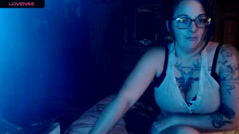 Snapshot of siri30xtasty chatting on 10.14.25 siri30xtasty online show from 10.14.25