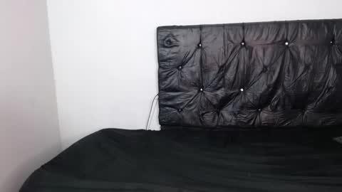 Snapshot of sirryant chatting on 10.14.25 SIR RYANT online show from 10.14.25