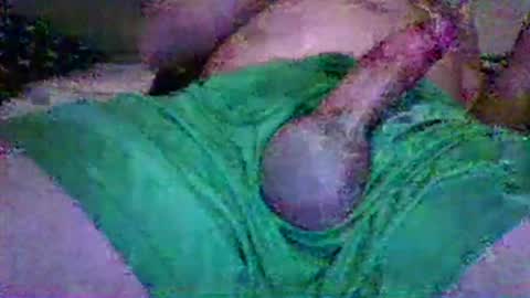 sisinyedz0000 online show from 12.17.25