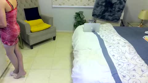 D i f a  Ana Arbeh shemale online show from 04.30.26