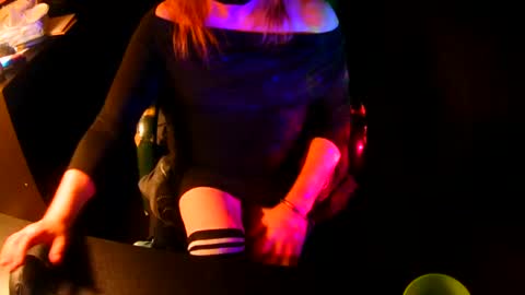 red online show from 10.27.25