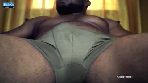 Snapshot of sizedpiper chatting on 12.19.25 Pvt is open. Drop thumbs up in satisfaction online show from 12.19.25