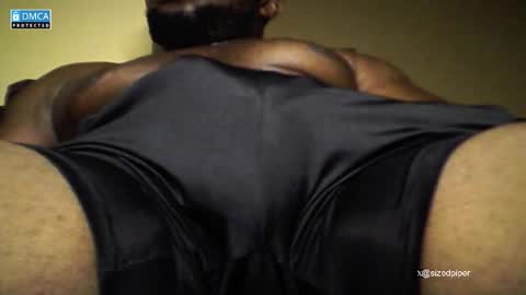 Snapshot of sizedpiper chatting on 01.12.26 Pvt is open. Drop thumbs up in satisfaction online show from 01.12.26