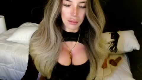 Snapshot of sizzling_cassie130 chatting on 07.02.26 Cassie online show from 07.02.26