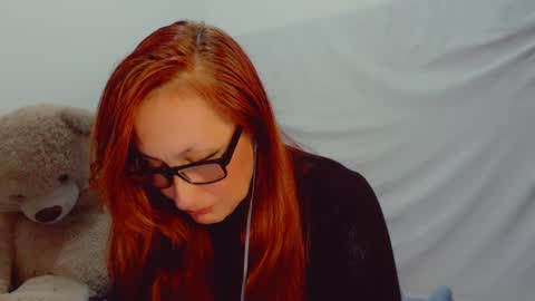Snapshot of skarlett2072 chatting on 02.23.25 Arlett online show from 02.23.25