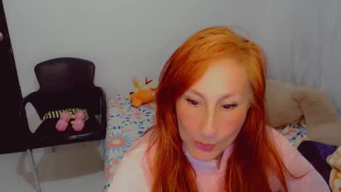 Snapshot of skarlett2072 chatting on 09.13.25 Arlett online show from 09.13.25