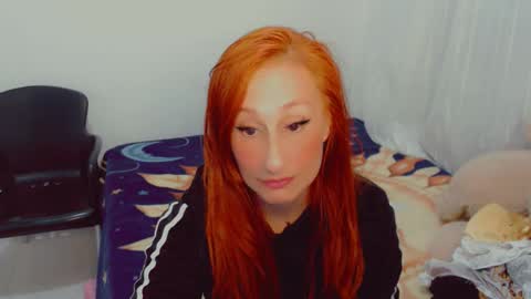 Snapshot of skarlett2072 chatting on 10.25.25 Arlett online show from 10.25.25