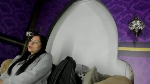 skarlettbarnes online show from 05.13.26