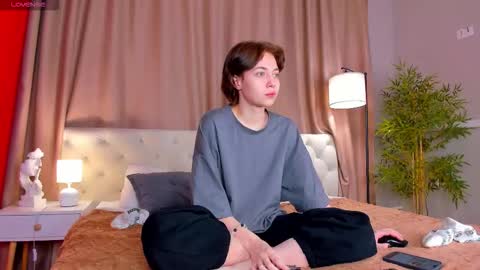 Snapshot of skelerata chatting on 10.24.25 Emily online show from 10.24.25