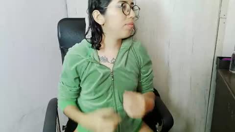 Snapshot of skinny333x chatting on 07.30.26 skinny333x online show from 07.30.26