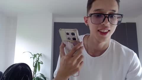 skinny_bigcock20 online show from 02.24.25