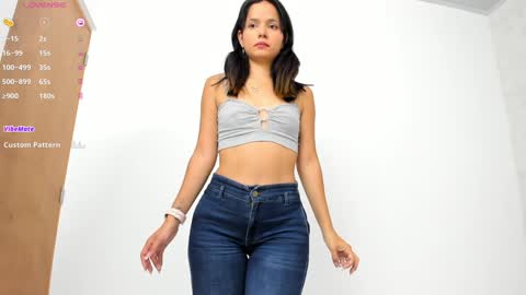 Isabela online show from 02.04.25