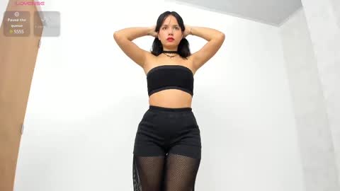 Isabela online show from 03.01.25