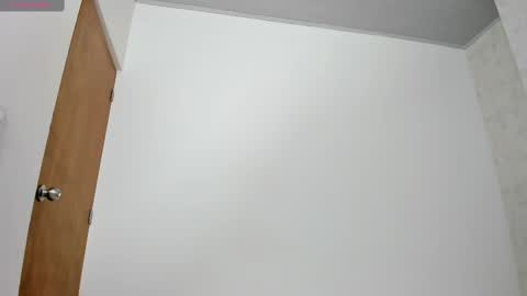 Isabela online show from 03.07.25