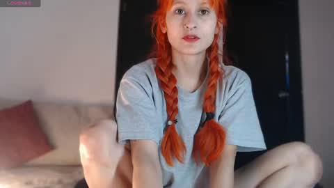 Snapshot of skinny_raven chatting on 06.09.26 Marion online show from 06.09.26