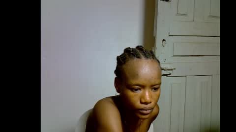 Linda independent model online show from 01.15.26