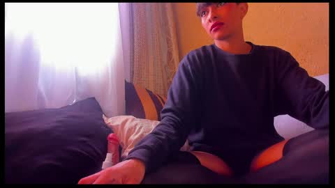 skinnybody_ online show from 04.10.26