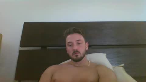 Snapshot of skinnyguylongdick1 chatting on 02.26.25 skinnyguylongdick1 online show from 02.26.25