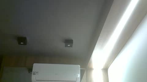 skinnykittencam online show from 11.26.25