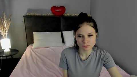 Snapshot of skinyjoy chatting on 02.15.26 Joys online show from 02.15.26