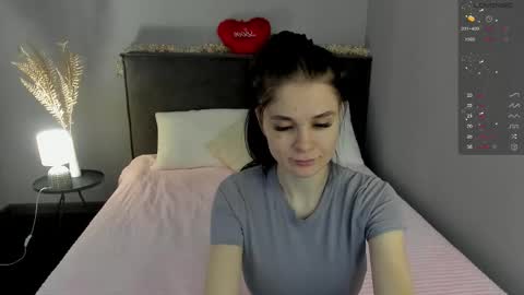 Snapshot of skinyjoy chatting on 03.05.26 Joys online show from 03.05.26