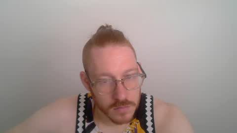 Snapshot of sklave_s chatting on 06.21.26 sklave_s online show from 06.21.26