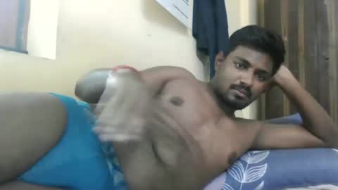 Snapshot of sklavepappu143 chatting on 07.04.26 Indianslut1431 online show from 07.04.26