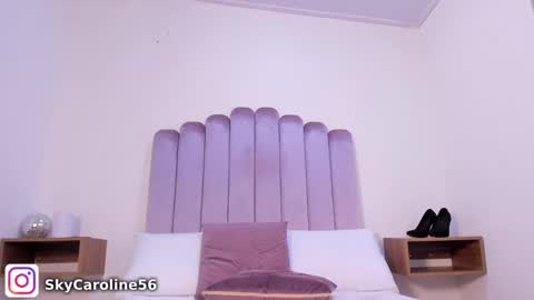 Sky Caroline online show from 02.15.25