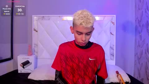 Snapshot of sky_jules chatting on 01.15.26 Daniel online show from 01.15.26