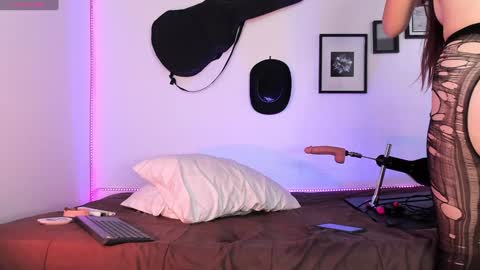 Snapshot of sky_nabi chatting on 02.05.25 Nabi online show from 02.05.25