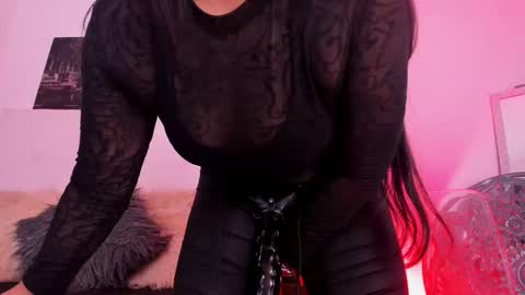 skydarkblue online show from 02.03.25