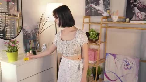 Snapshot of skyemcguire chatting on 09.19.25 Melissa online show from 09.19.25