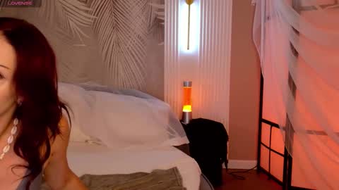 Ann online show from 10.04.25