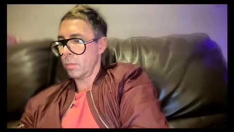 Snapshot of skyfly333 chatting on 06.17.26 IAN HARD online show from 06.17.26